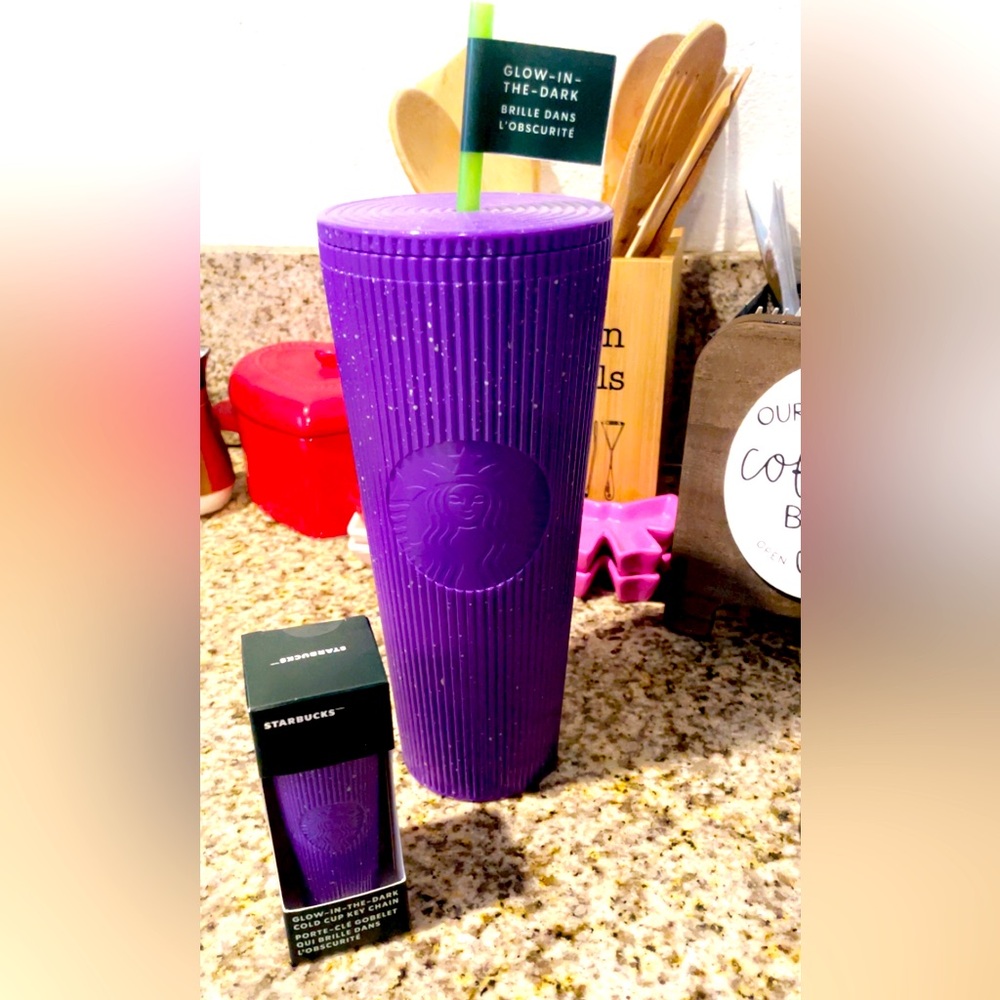 Starbucks Glow In The Dark Purple Tumbler/Mini keychain